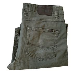 Men’s Lightweight Canvas Chino Classic Fit
